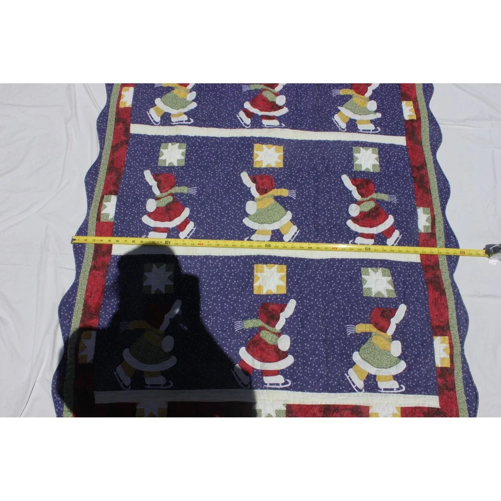 Vintage‎ Handmade Christmas Lap Quilt Throw Ice Skating Girls 49x58